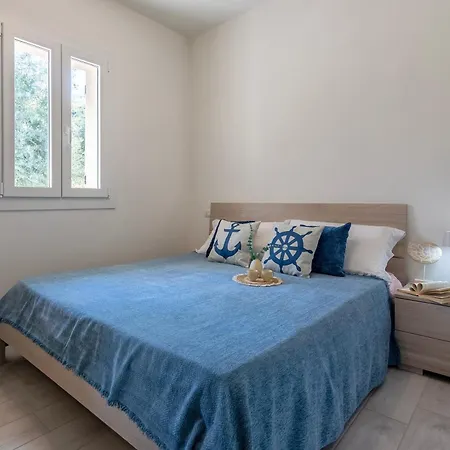 Apartmán Sardinia Re - Sole 10 *