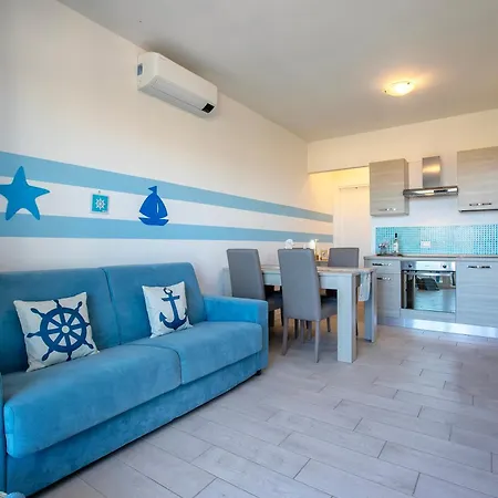 Sardinia Re - Sole 10 * Castelsardo